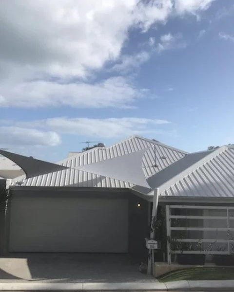 Scarborough Hypar Shade Sail over Driveway