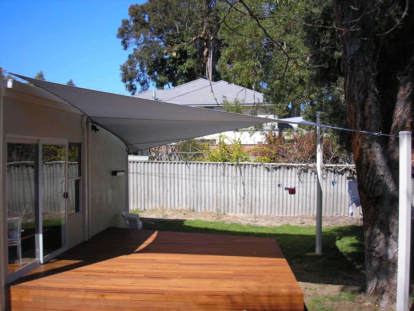 Silver shade sail over an alfresco patio in Nedlands